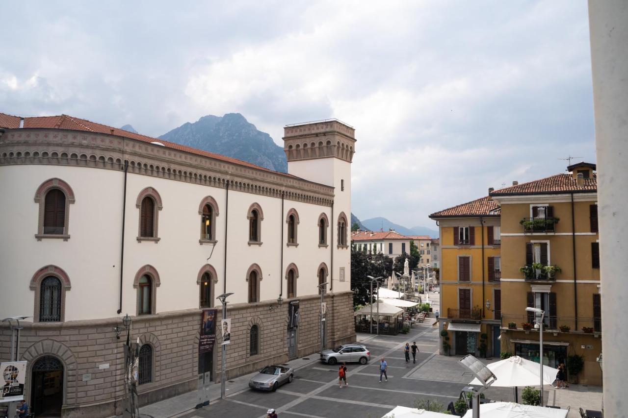 [Piazza XX settembre] - feel the centre - B&B Lecco