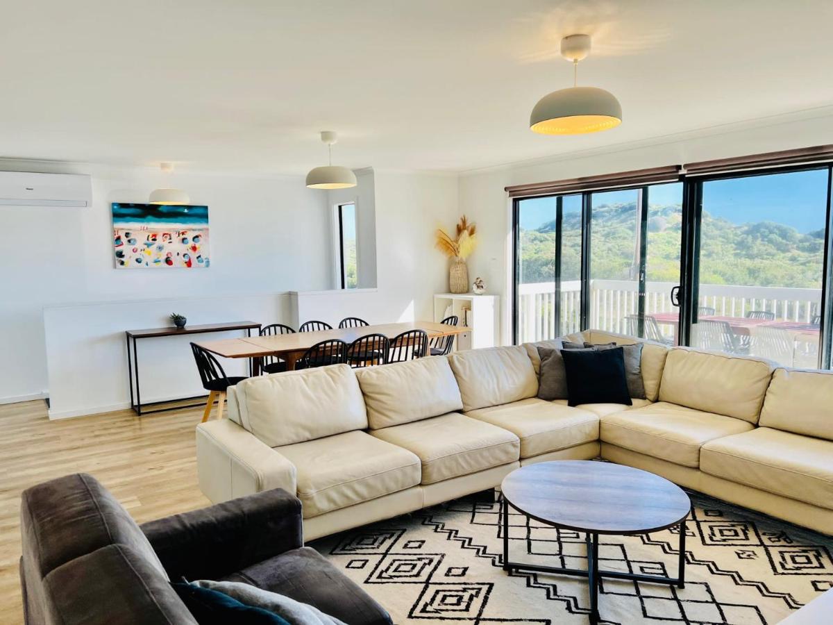 ACACIA - 6 Joy Tce Pets Welcome outside - B&B Robe