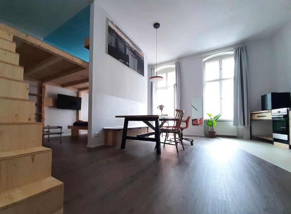 B&B Berlin - Artist Studio - Berlin - Prenzlauer Berg - Bed and Breakfast Berlin