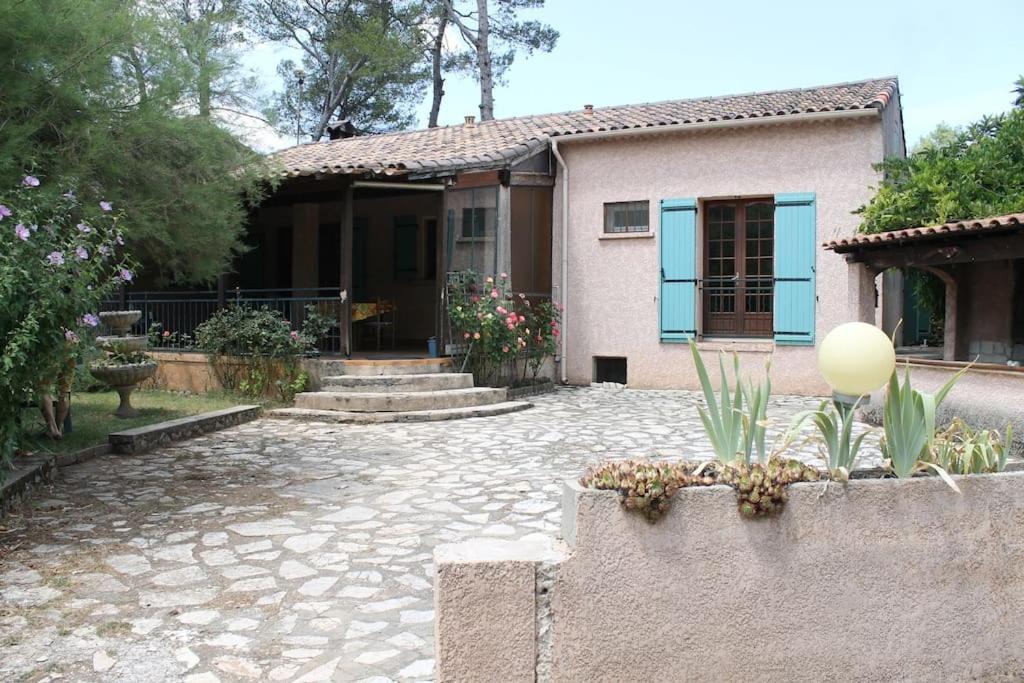 B&B Nans-les-Pins - Villa T3 - Bed and Breakfast Nans-les-Pins