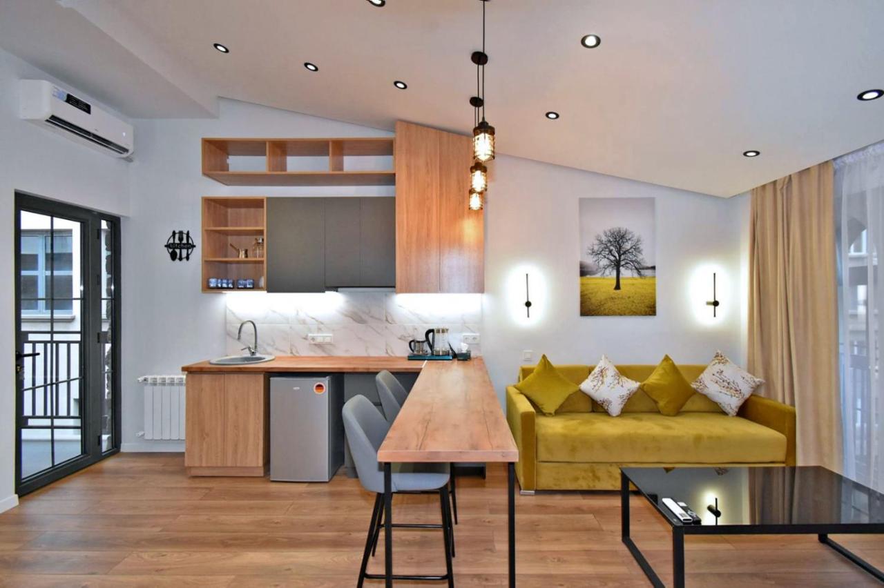 Yellow forest 11 - Bed and Breakfast Jerevan