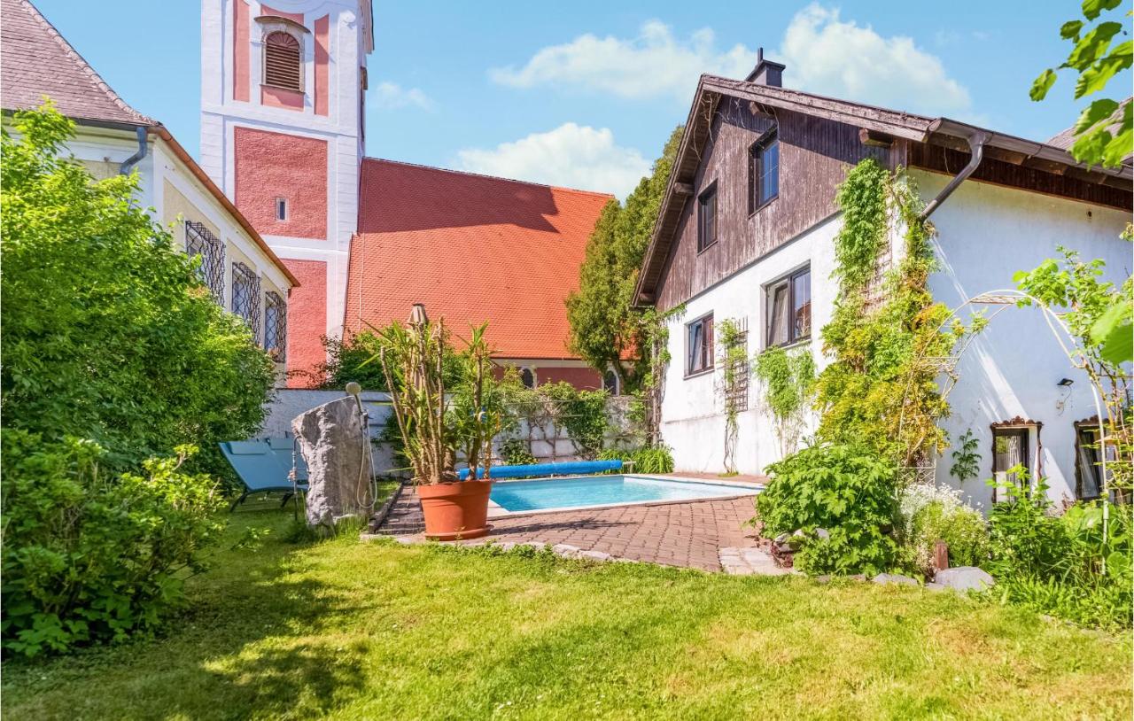 B&B Gottsdorf - Awesome Apartment In Gottsdorf With Outdoor Swimming Pool, Wifi And 2 Bedrooms - Bed and Breakfast Gottsdorf