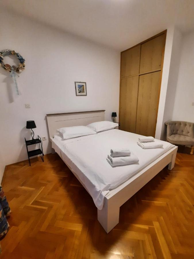 Appartamento con 2 Camere da Letto