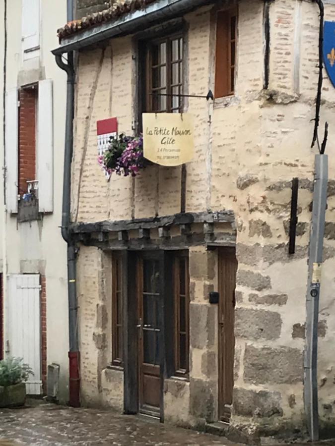 B&B Parthenay - Petite Maison médiévale - Bed and Breakfast Parthenay