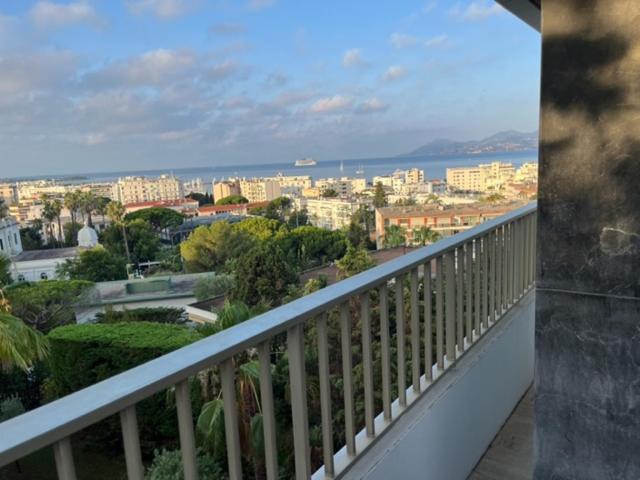 Penthouse Cannes 100m2 avec 2 suites et terrasse 80m2 - B&B