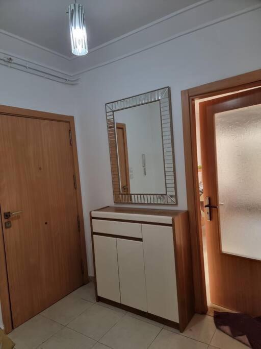 F5 -5 bedrooms Apt- Residence Hasnaoui avec parking Oran Algeria - B&B