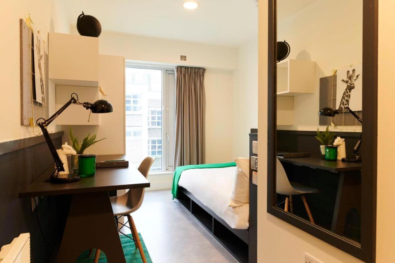 B&B Dublin - Modern Single en-suite bedrooms in 5 bedroom Apartments, Dublin City Centre - Dorset Point - Bed and Breakfast Dublin
