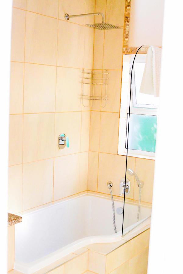 The Donga House - Luxury Home near Scottburgh Beach - B&B Scottburgh