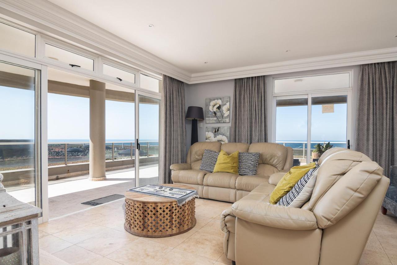 Ballito Manor Gardens 205 - With Generator - B&B Ballito