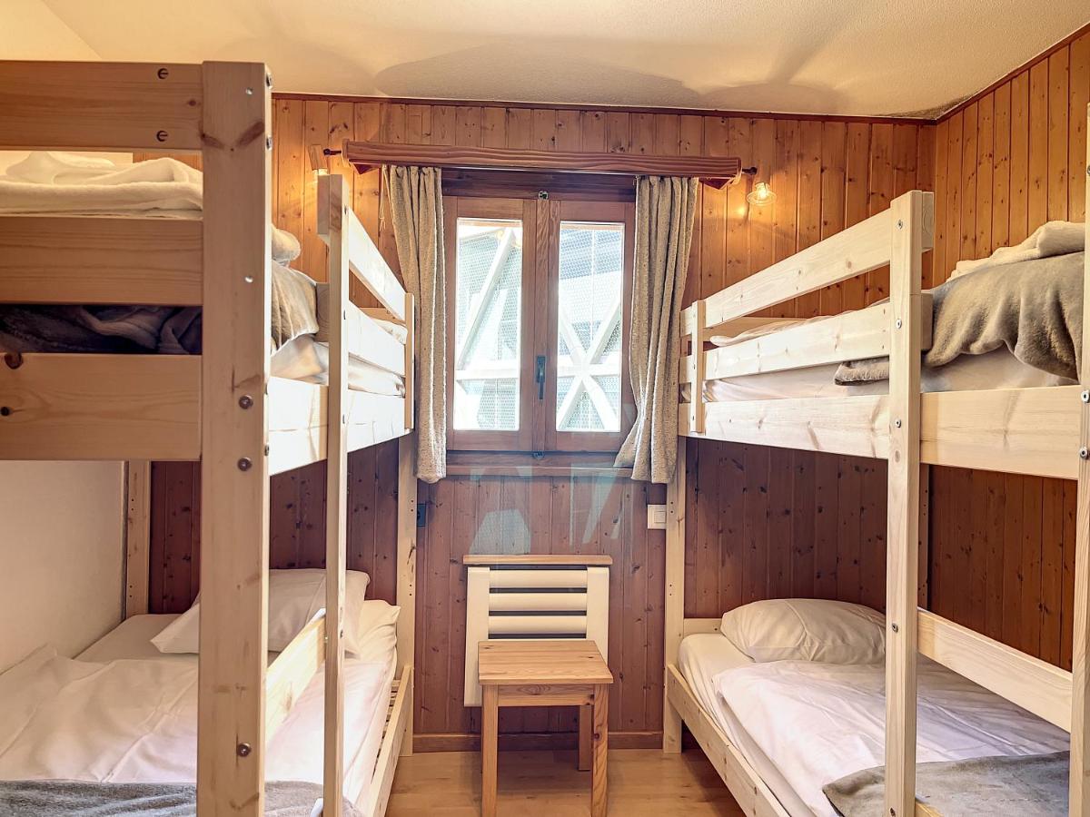 One-Bedroom Apartment with Balcony - West