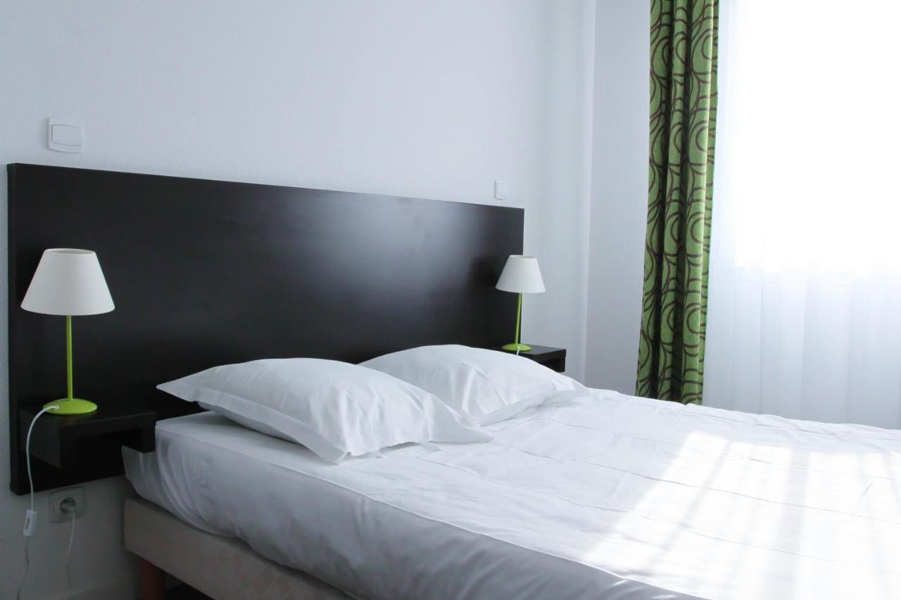 One-Bedroom Apartment (4 Adults)