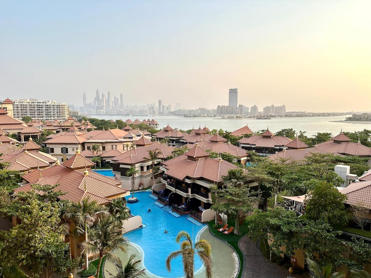 Lux BnB I Palm Jumeirah Resort I Palm Views - B&B