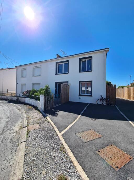 Le Petit Hérisson joli logement au rez-de-jardin à Les Herbiers - B&B