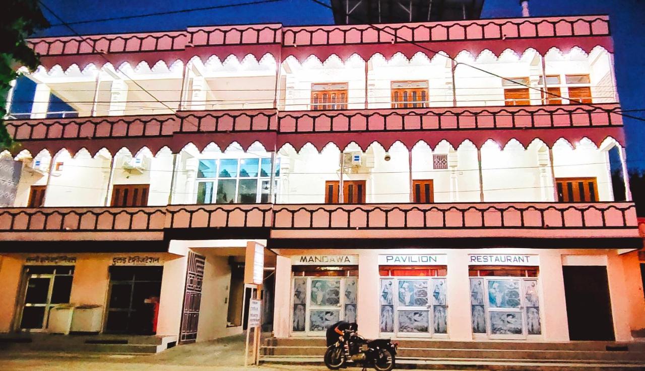 B&B Mandāwa - Hotel MSD Niwas - Bed and Breakfast Mandāwa