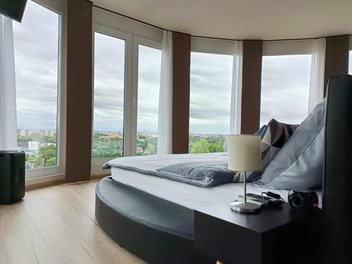 WEST Panorama Penthouse - apartment with a fantastic view of the city - B&B Szombathely