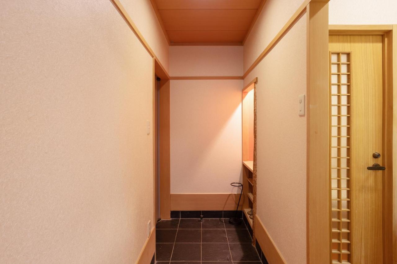 Japanese-Style Room