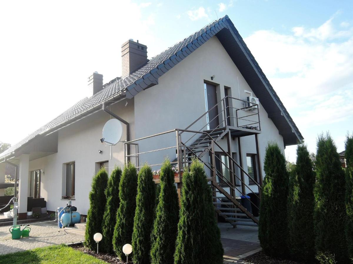Apartment with a swimming pool in Stepniczka - Chambres d’hôtes