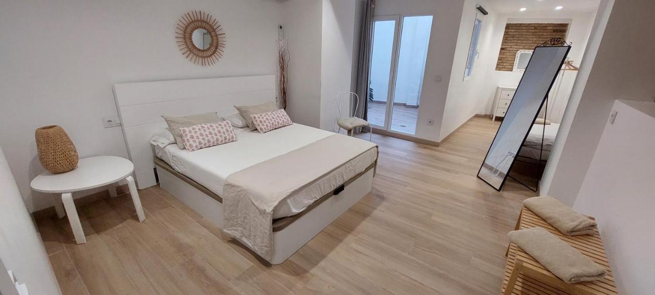 Deluxe Double Room with Extra Bed