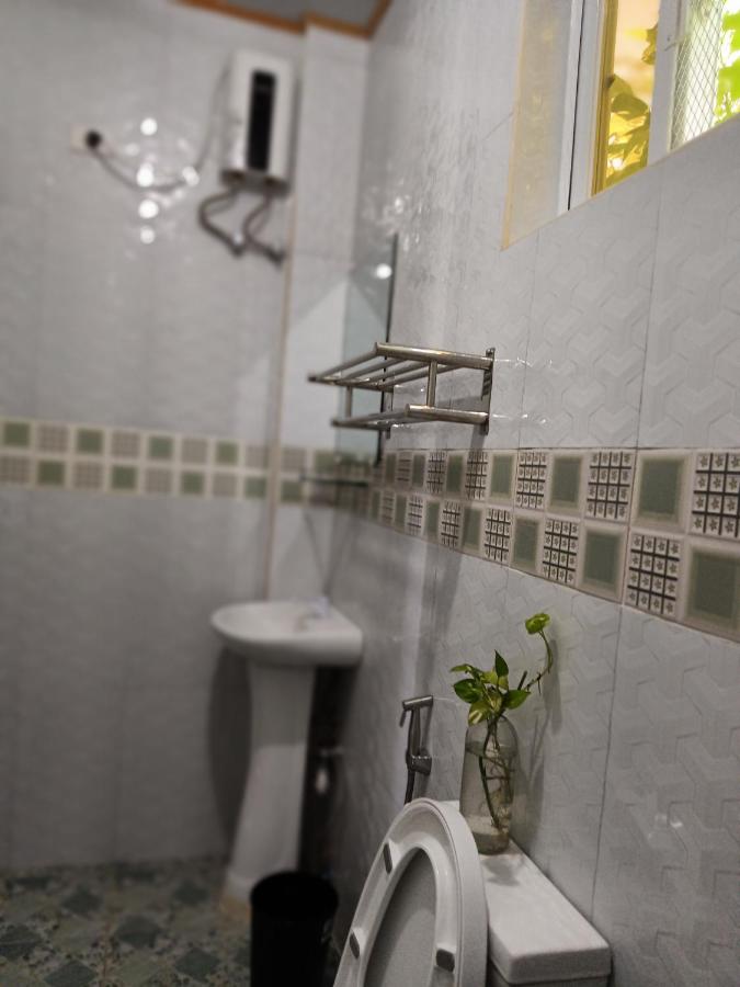 Binalonan Transient/GUESTHOUSE (PENSION GLAYDIE) - Bed and Breakfast