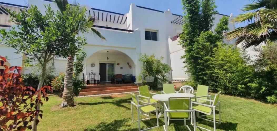 La Vida Villa Alcudia Smir Fnideq, Holiday Homes - B&B