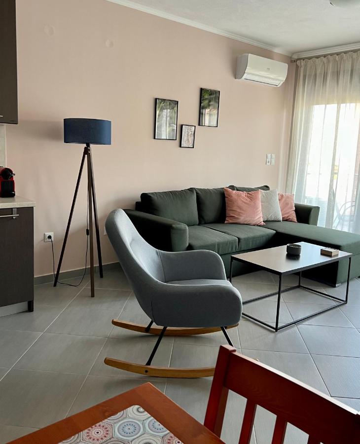 B&B Alexandroupoli - SnappyB - Colours - Bed and Breakfast Alexandroupoli