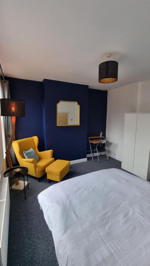 B&B Nottingham - En Suite room with kitchen facilities - Bed and Breakfast Nottingham