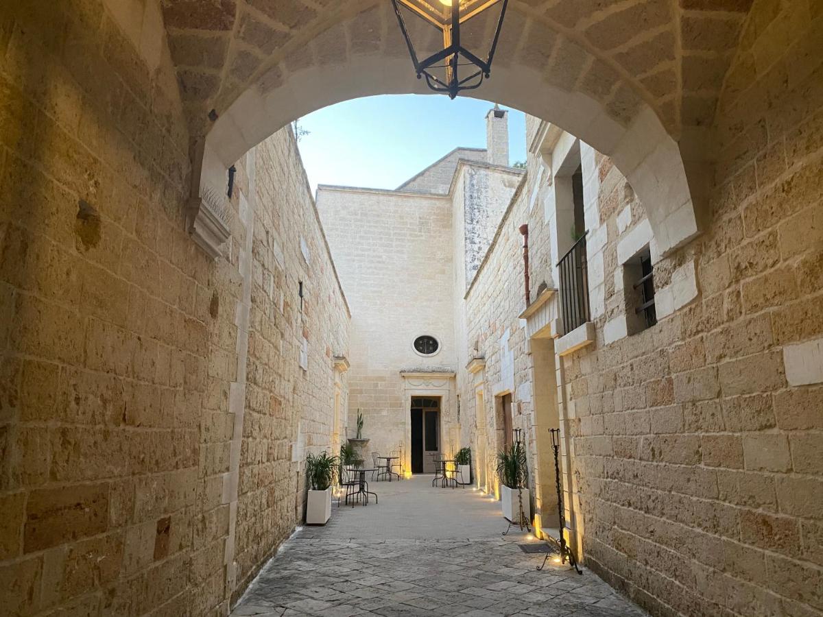 Palazzo de Carlo e il parco dei 7 pozzi - B&B