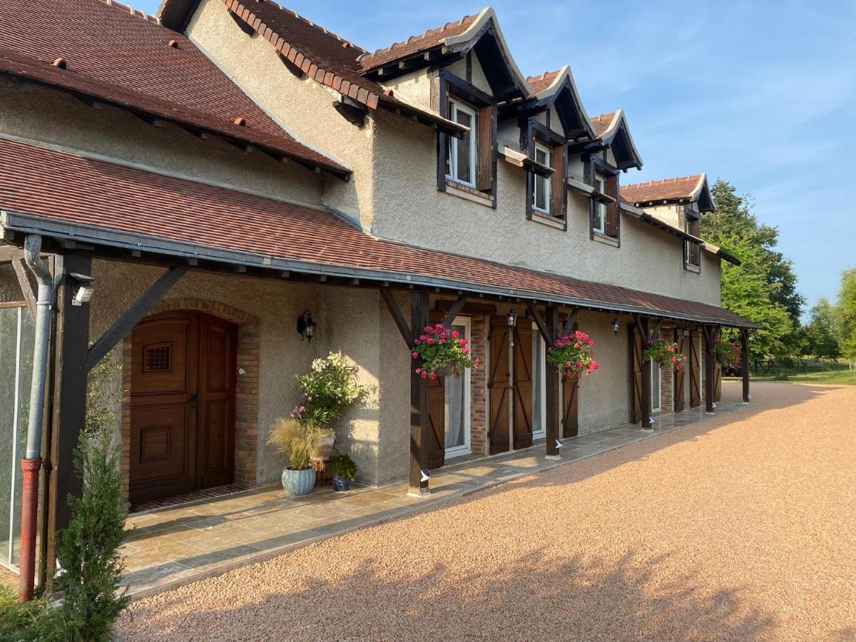 Le Mas aux Papillons - Bed and Breakfast