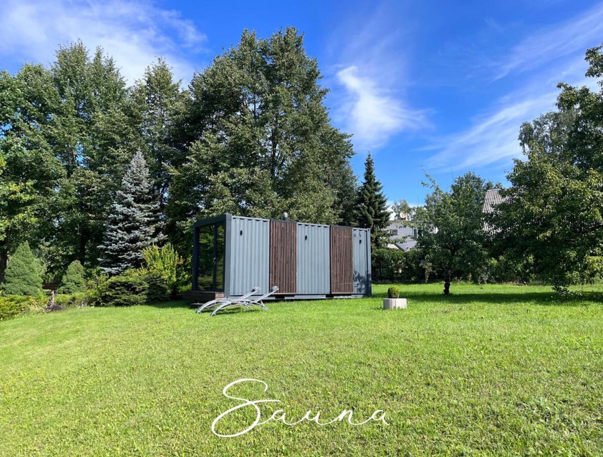 Reborn Cabins - B&B Pabaži