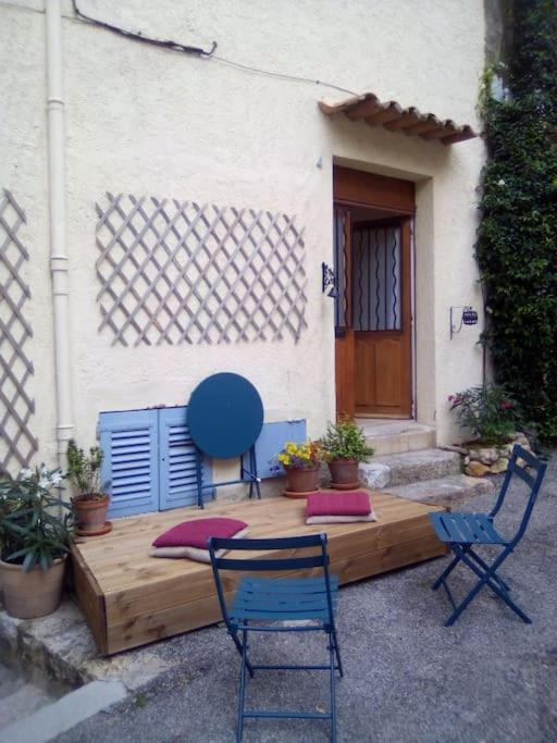 B&B Le Bar-sur-Loup - Maison de village - Bed and Breakfast Le Bar-sur-Loup