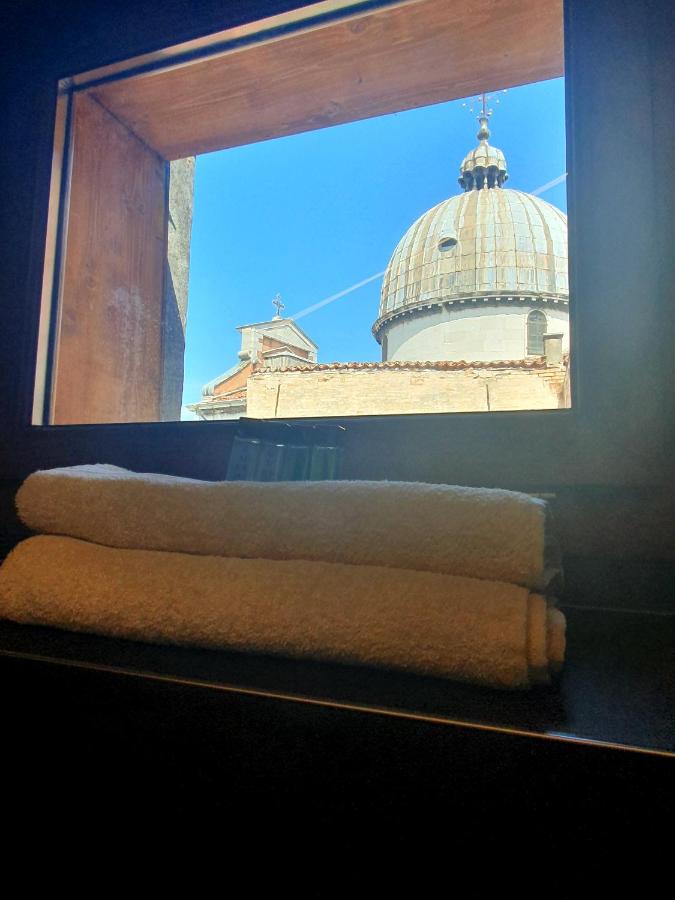 Daniela's Venetian Style - Bed and Breakfast