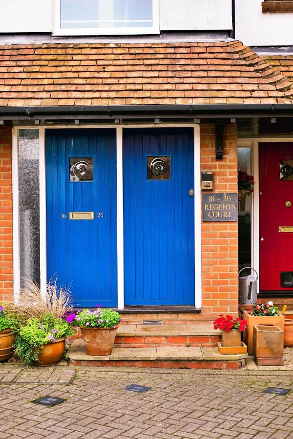Finest Retreats - Kings Wharf - Luxury Riverside Home - B&B Burnham-on-Crouch