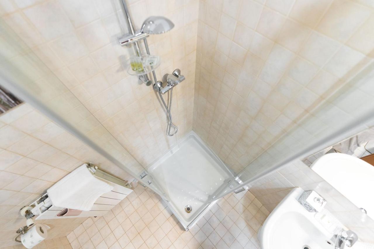 Appartamento con 2 Camere da Letto