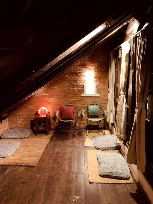 Traditional Nepali Style 2 BHK Apartments, Humble Home, Patan - Ferienwohnung Lalitpur