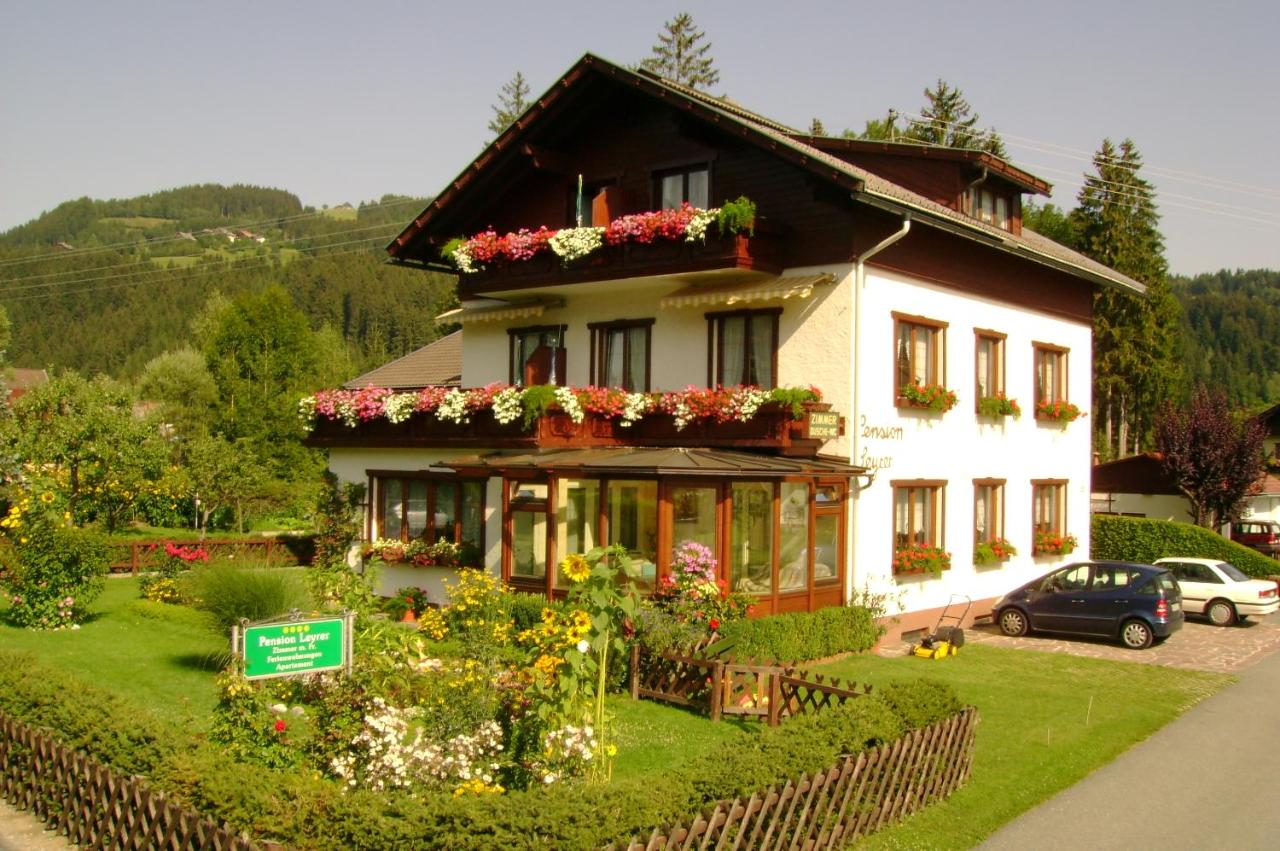 B&B Kötschach - Pension Leyrer - Bed and Breakfast Kötschach