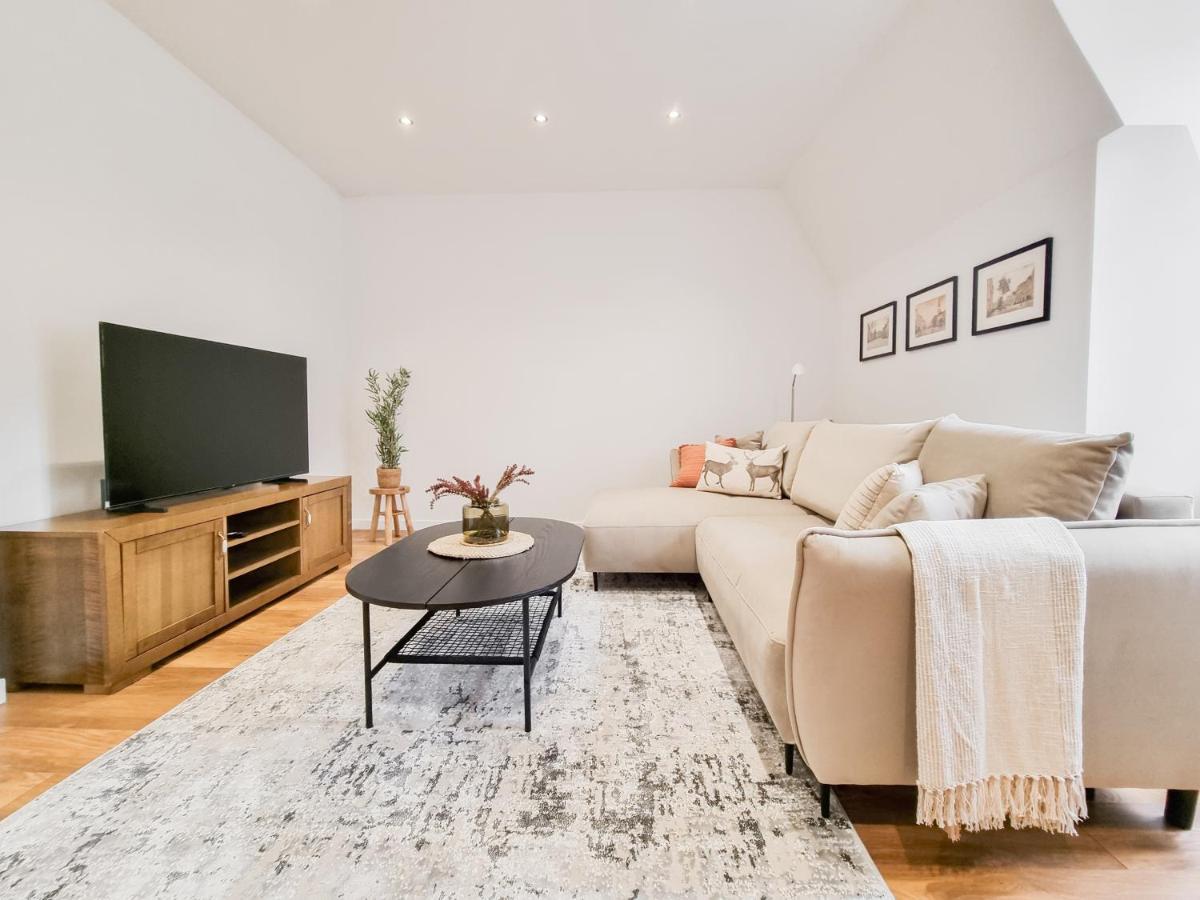 Apartament Pod Siódemka - B&B Jelenia Góra