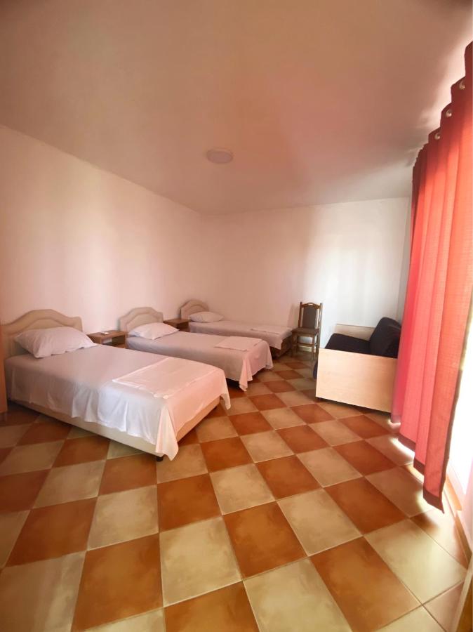 Camera Familiare con Terrazza 