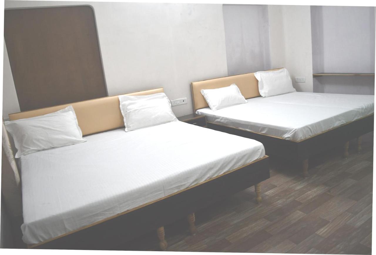 Chambre Quadruple avec Salle de Bains Privative