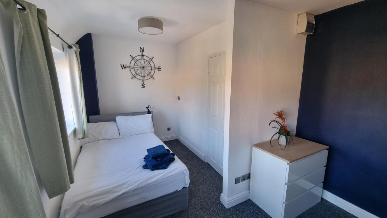 B&B Nottingham - En suite room with kitchen facilities - Bed and Breakfast Nottingham
