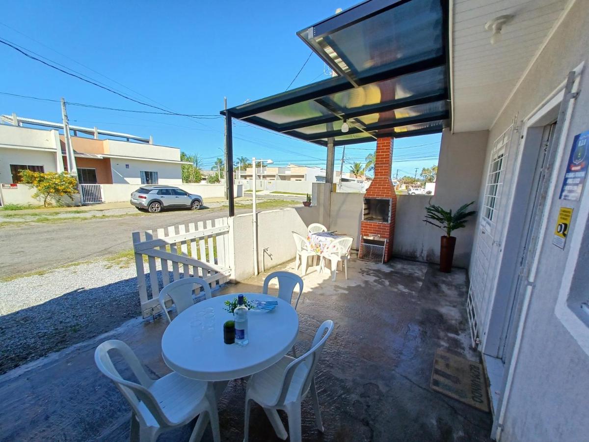 Excelente casa na praia em Matinhos PR. 600 metros da praia. - Chambres d'hôtes Matinhos