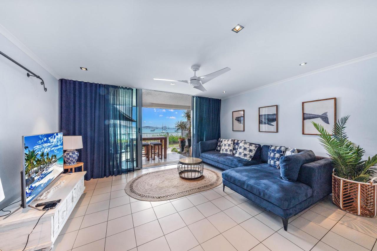 B&B Airlie Beach - By The Sea Shore With Pool - Bed and Breakfast Airlie Beach