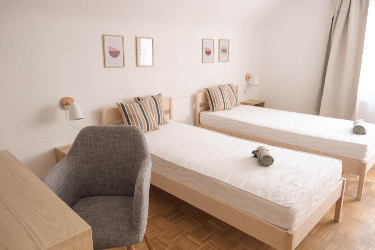 Camera Tripla con Bagno in Comune