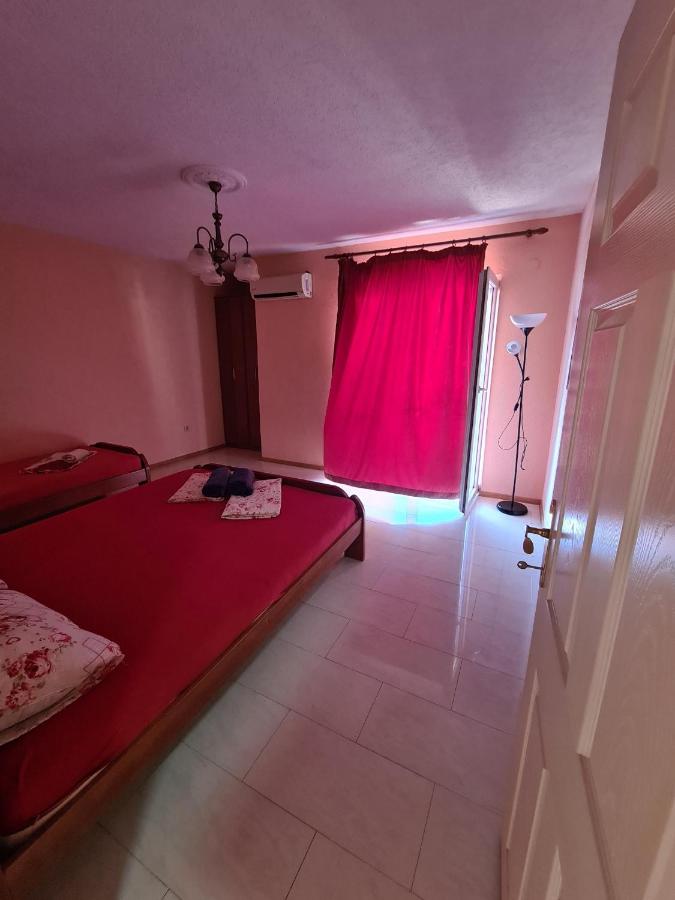 One-Bedroom Apartment with Terrace