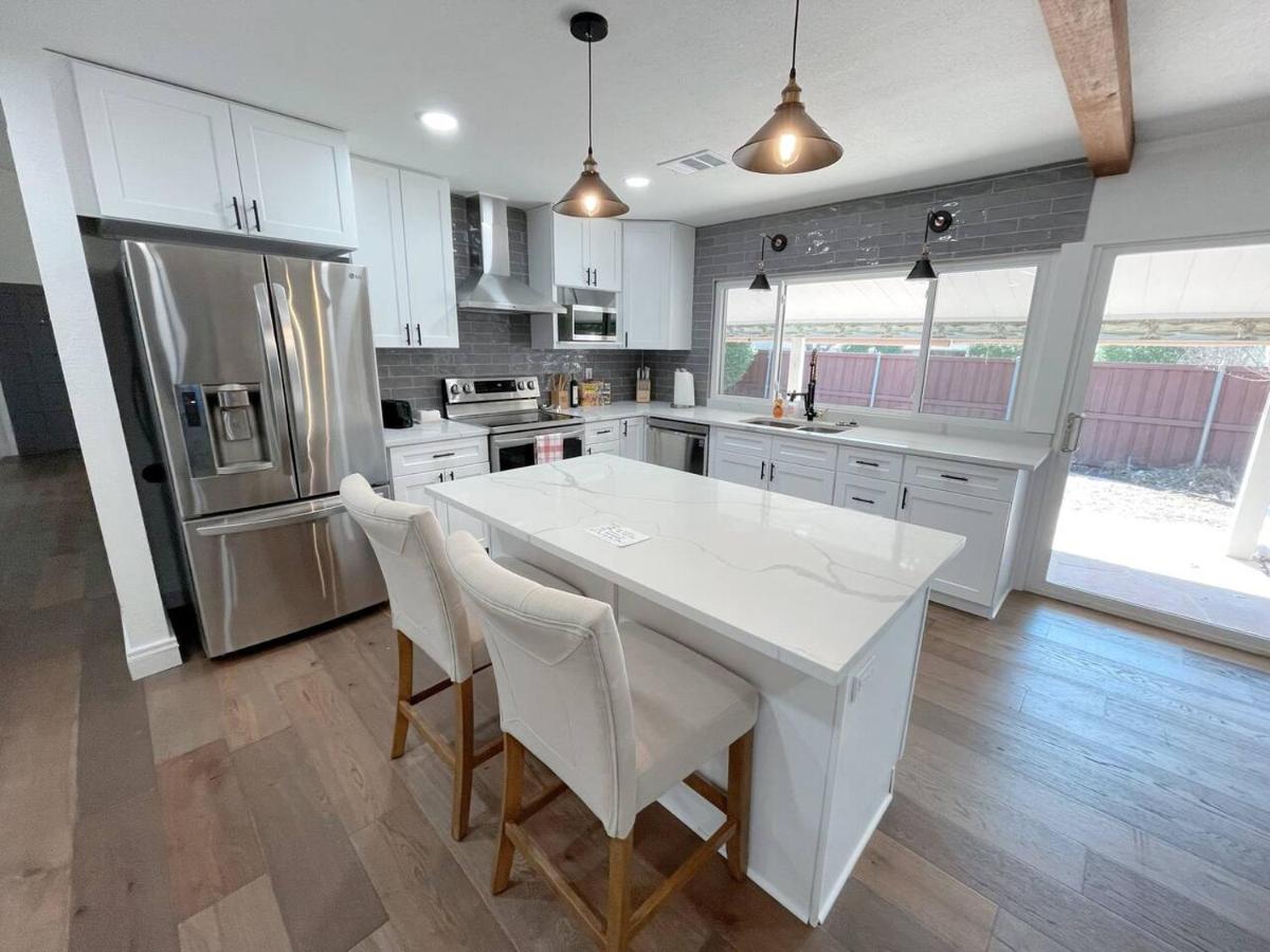 In the heart of Plano complete remodel home - B&B