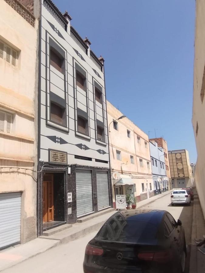 appartement joliment meublé pour 6 personnes à Imzouren - B&B Imzourene