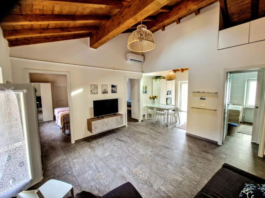 B&B Gênes - ALL NEW and AIR-CONDITIONED La GRAZIOSA apartment - Bed and Breakfast Gênes