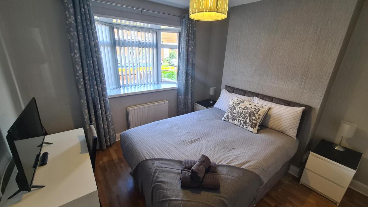 B&B Belfast - Ravenhill Townhouse Belfast - Bed and Breakfast Belfast