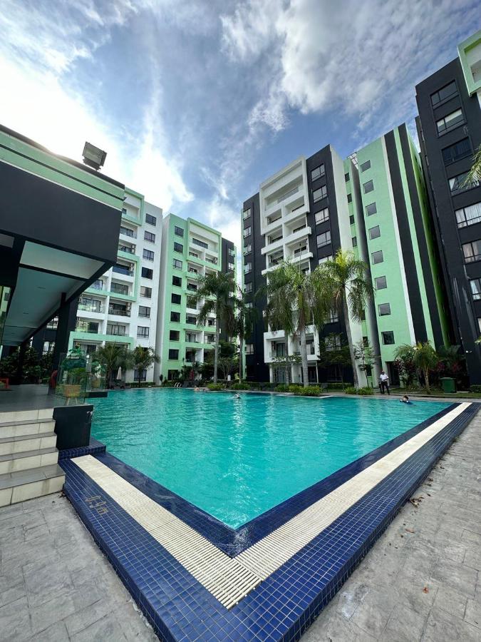 Manhanttan Ipoh Waterpark Homestay By Warmth Stay 4-7pax 3BR - B&B
