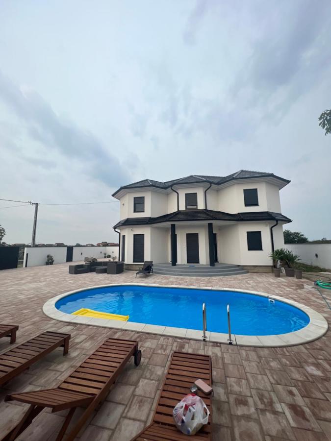 Villa Diamond - Bed and Breakfast Bijeljina
