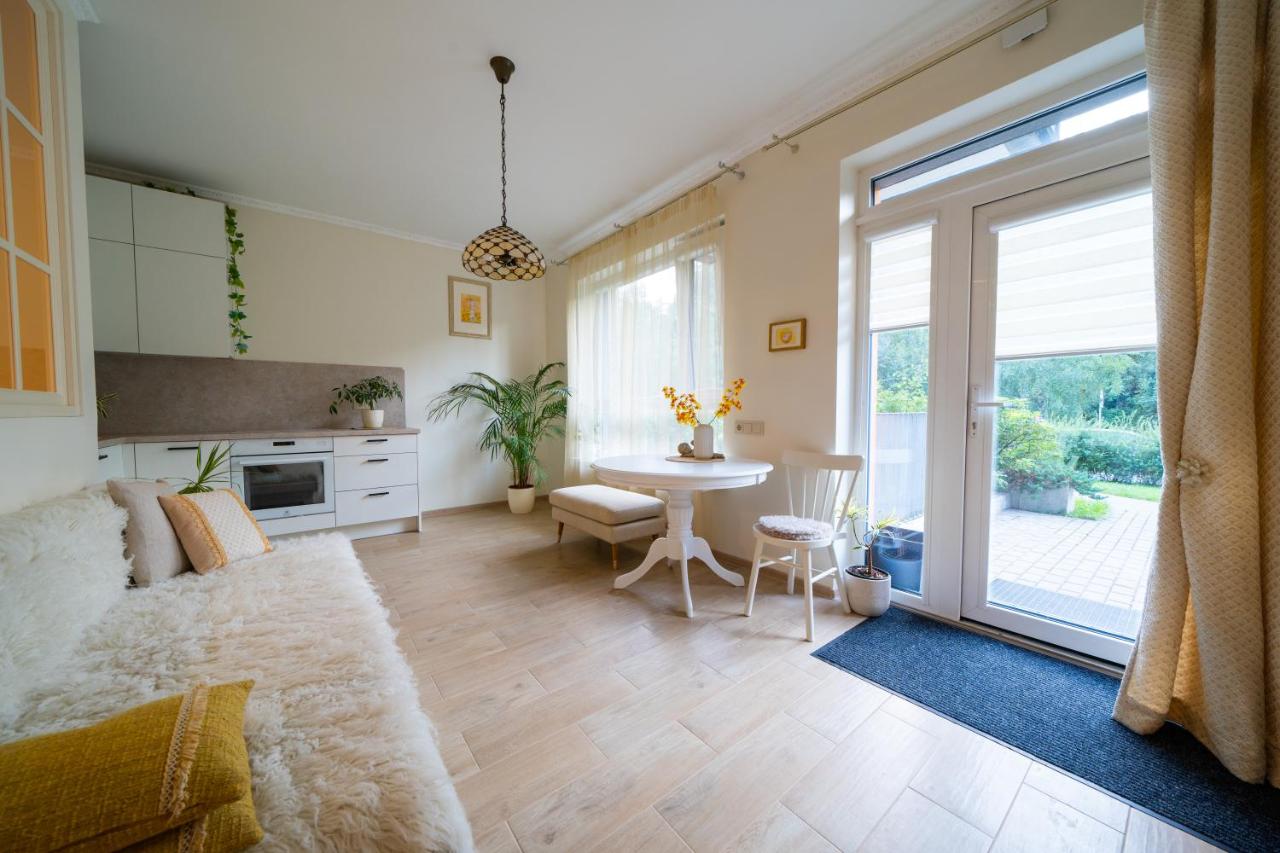 B&B Vilnius - Cozy apartment in Santariškės - Bed and Breakfast Vilnius